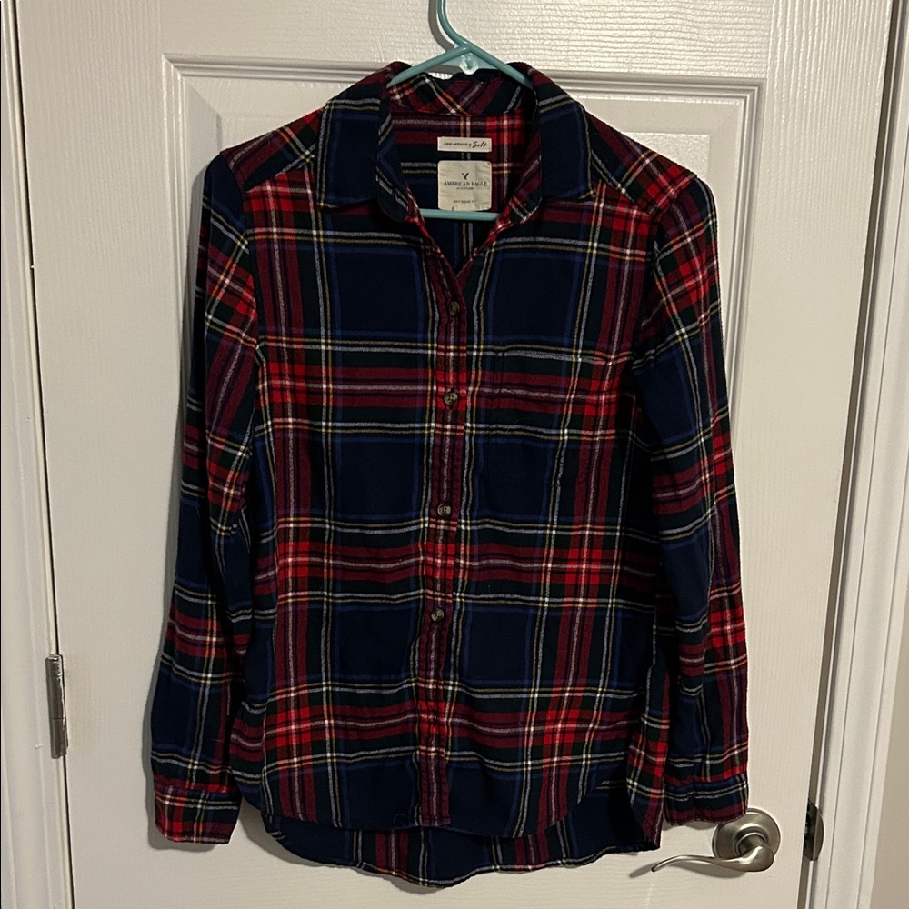 American Eagle Boyfriend Fit Plaid Button Up